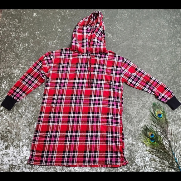 Betsey Johnson Fleece Hooded Sleepshirt - Picture 1 of 6